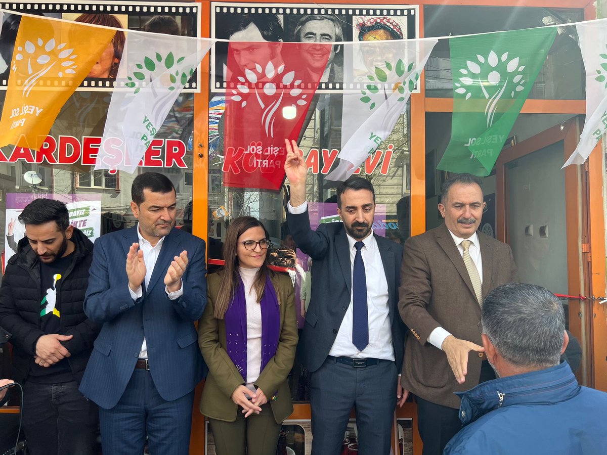 Genç İlçemizde Seçim Büromuzun açılışını yaptık.İlgilerinden dolayı Teşekkür ediyoruz.