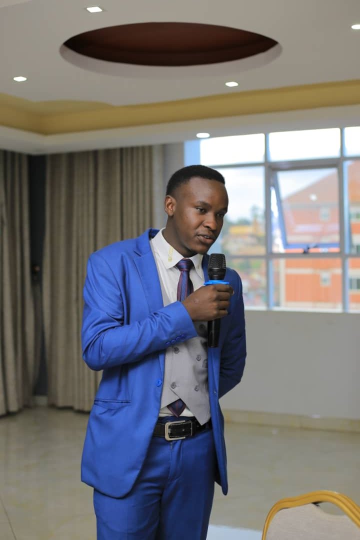 clovis cleopas tweet media