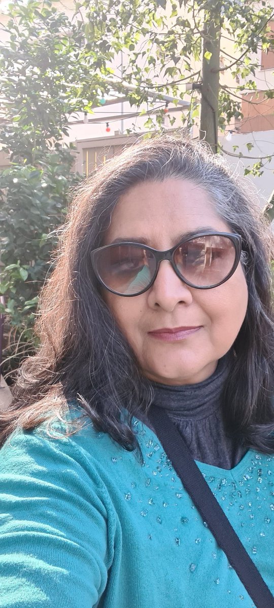 junoesque's tweet image. If you see this, quote tweet a selfie with cool shades 😎
#PARceptions