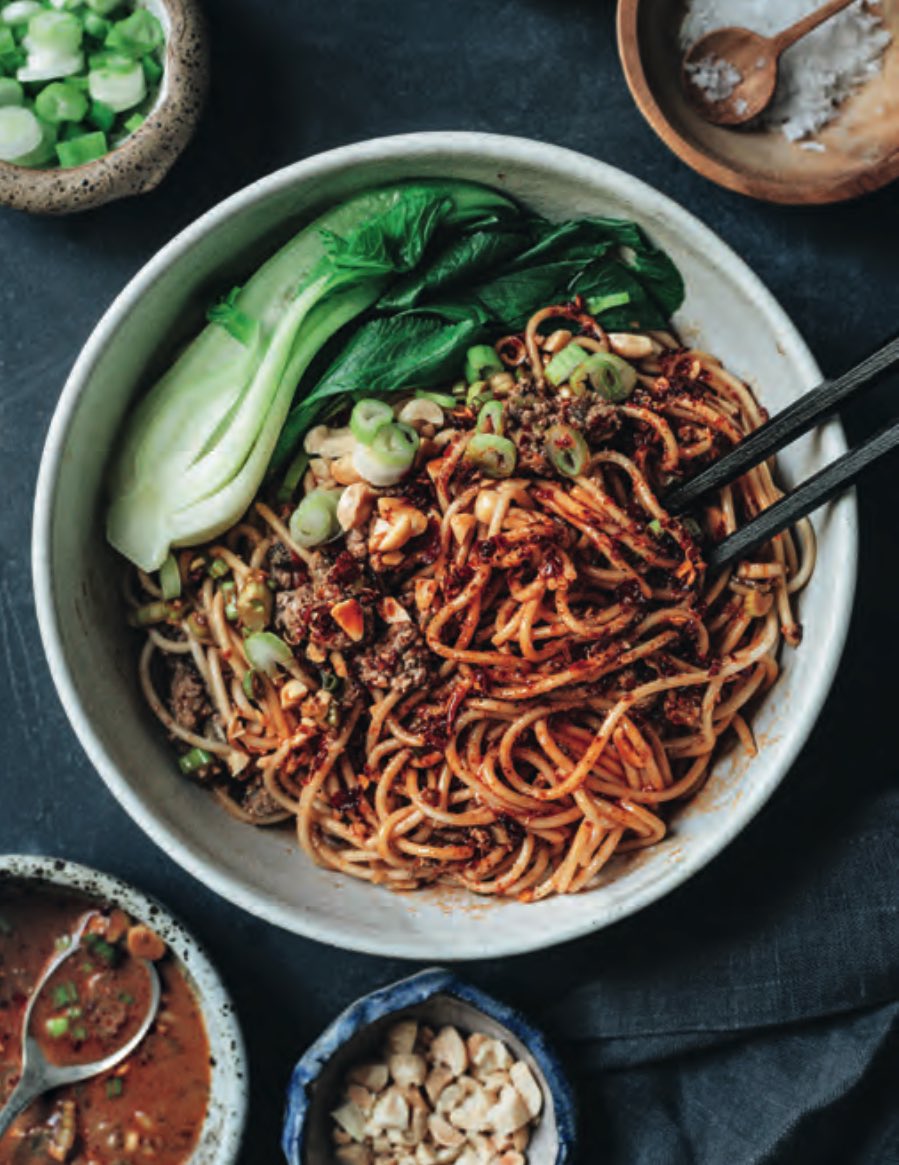 Coolfooddude's tweet photo. Served with a rich sauce that is nutty, spicy, and extra fragrant, with a hint of sweetness, these dan dan noodles are truly addictive! https://t.co/6F45udu0Eq @omnivorcookbook #chinesehomestyle #maggiezhu #dandannoodles #chinesecuisine #plantbased #vegetarian https://t.co/iAkN2ebNHQ
