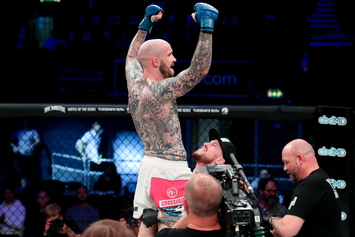 <a href="/ymedeiros/">Yancy Medeiros</a> 🆚 <a href="/Leary8mma/">Charlie Leary</a> - who’s getting the W? 👀

The Brit looks to return to winning ways in Hawaii, April 22nd 🌴 #Bellator295