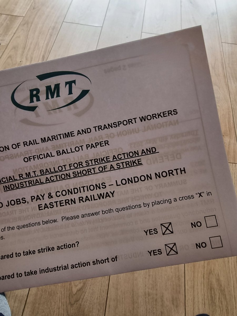 That's two 'yes' boxes ticked for the @RMTunion for the on-going ballot 

#UpTheWorkers