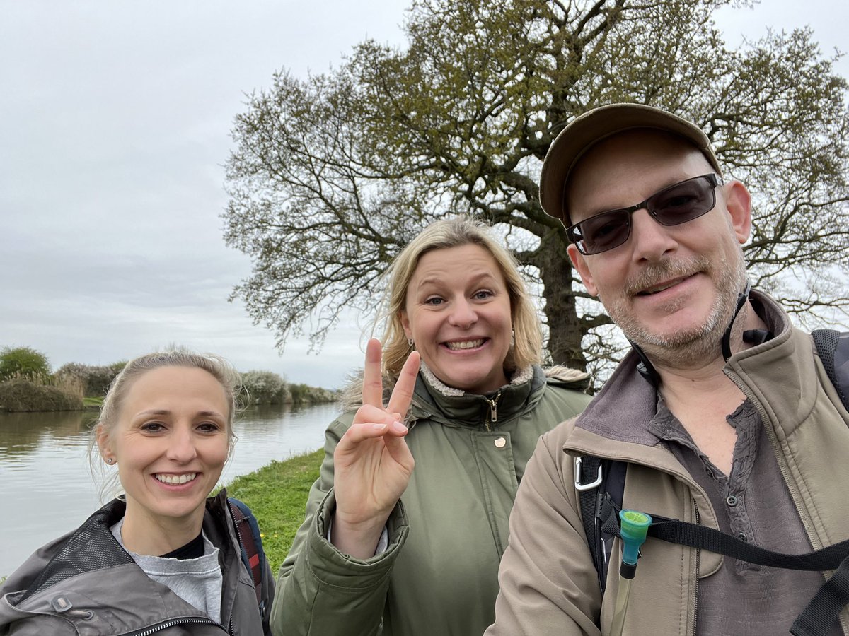 MattMCass's tweet photo. Walk done for #Stroll4SunFlowers in memory of #AndyFrost. Gone but never forgotten https://t.co/1d3w73qpSX