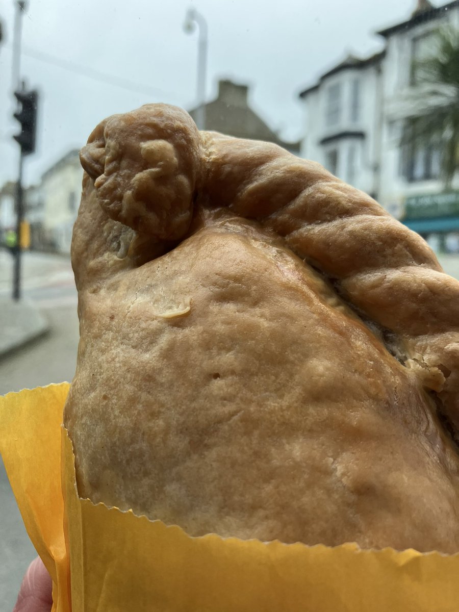 oliviaedson's tweet photo. Hangover be gone! #bitpastyminute #rowes #itlldo #kernow #Pendeenmaid https://t.co/NTRPF4a0Df