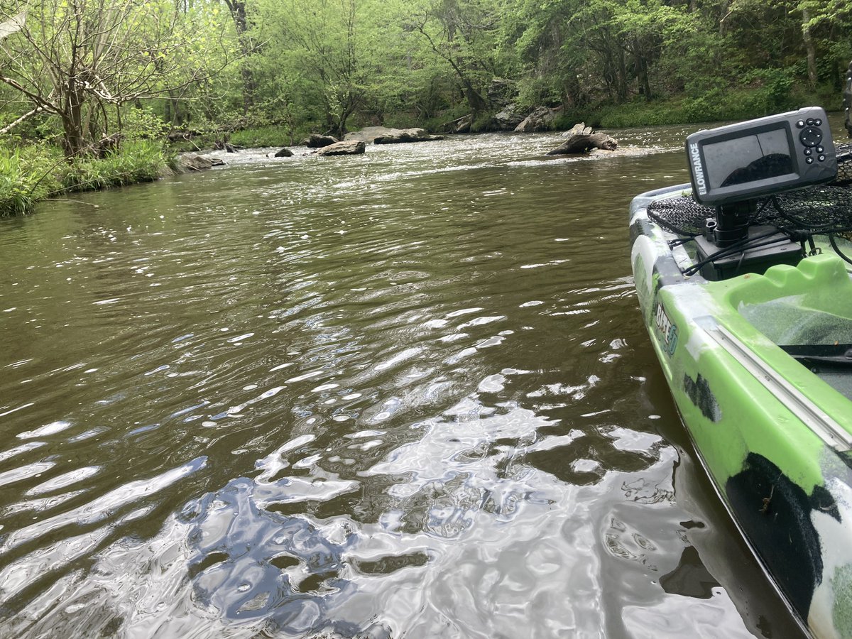 miacalva's tweet image. The rain had filled the rocky areas of with clear, dark water, bass came up &amp;amp; with spring in bloom, my #JacksonBiteFD matched the scene. The new Mark IV drive unit was quiet while the lower unit handled the occasional rock like a champ.

#petermancatalog #kayakfishing