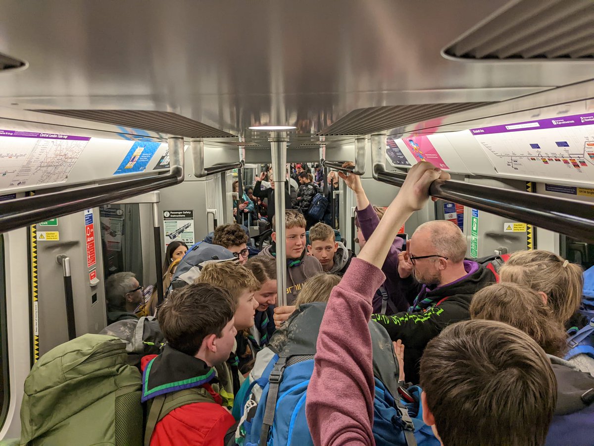 dim ddraig esu tweet media