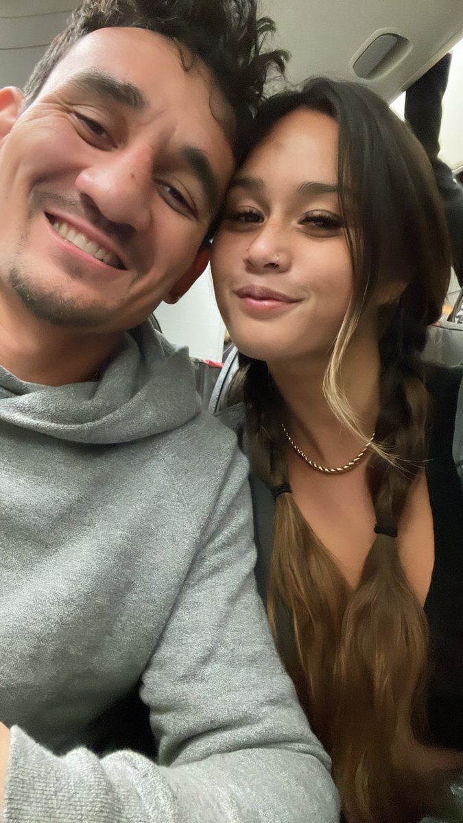 Max Holloway tweet media