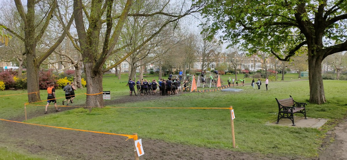 What an absolute state this lot make of #FinsburyPark, not to mention the inconvenience.