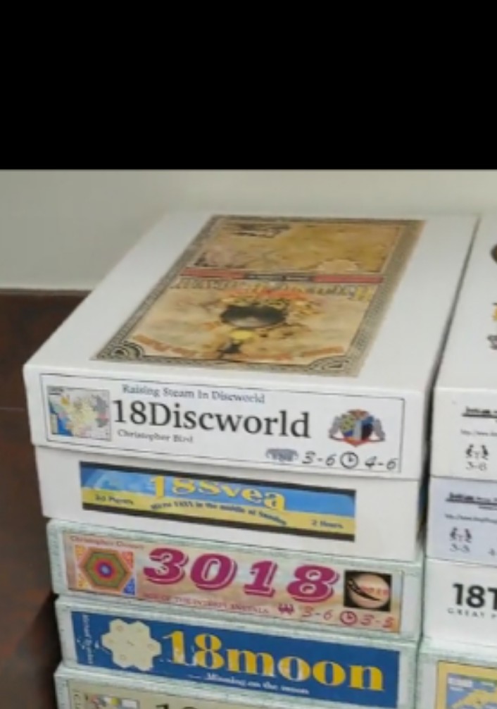 Rick__O_Shae's tweet photo. @shazzner where can i get 18Discworld please 😳? https://t.co/aWK0BSdTSJ