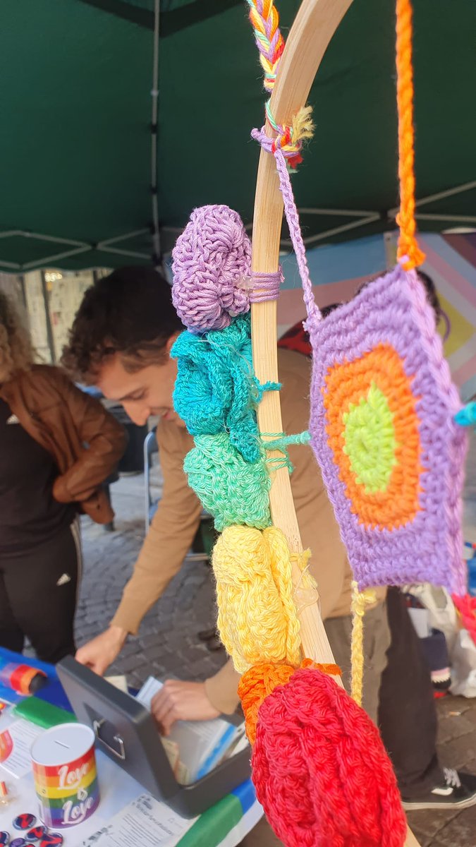 NovarArcobaleno's tweet photo. Ieri eravamo in Piazza per @novarapride2019 . Oggi ci trovate invece alla Barriera Albertina! https://t.co/cHcAkGN36R