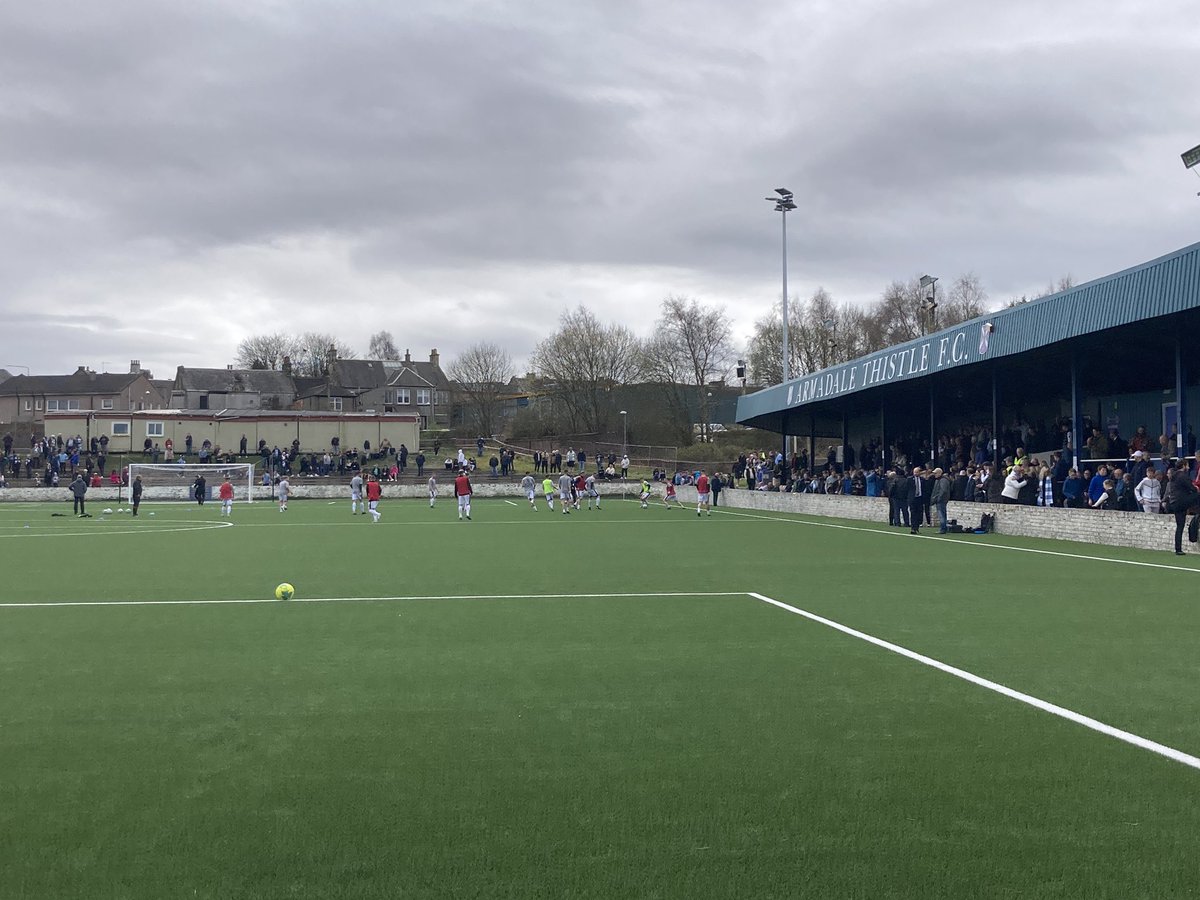 Young on Twitter "Rutherglen Glencairn v. East Craigie, Scottish Junior Cup semifinal