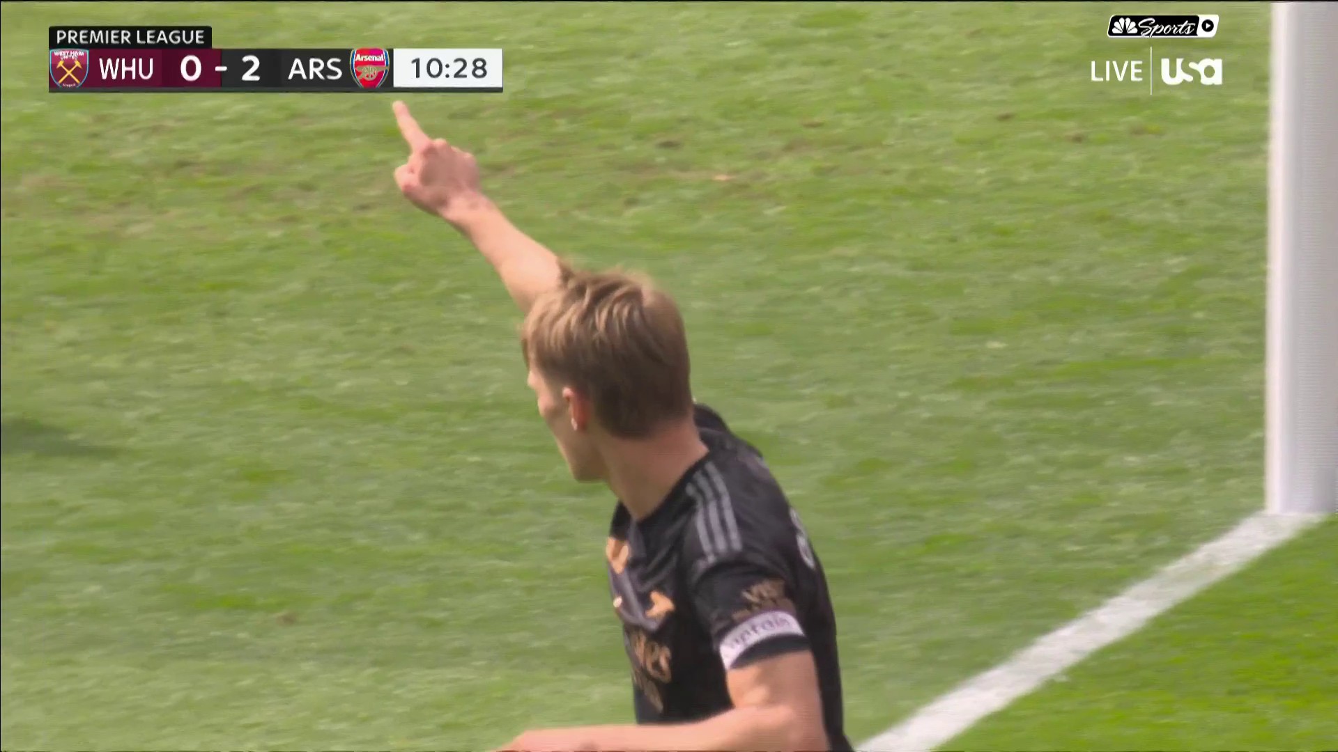 Odegaard with the volley and Arsenal lead 2-0 in under 10 minutes!

📺: @USANetwork | #WHUARS”
