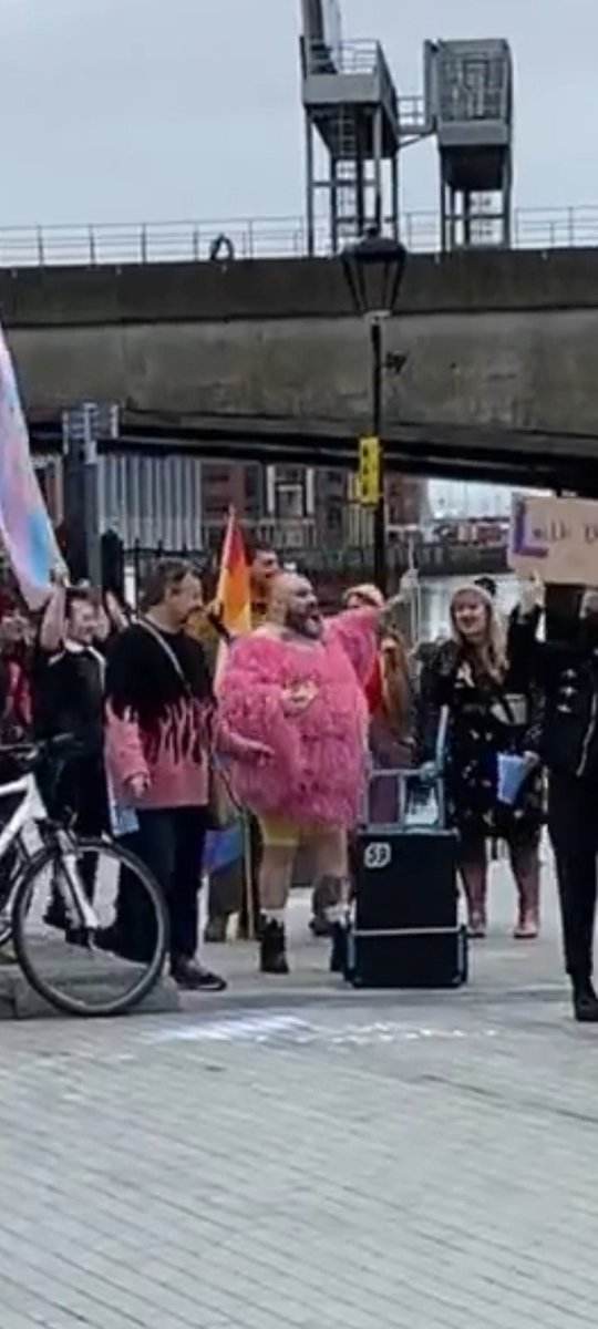 Alexa, show me what epitomises how mentally ill progressive Ireland is. 

#LetWomenSpeakBelfast