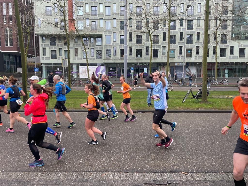 #demooiste 🧡 
Duo Business Run <a href="/MarathonRdam/">NN Marathon Rotterdam</a> 
Ontspannen gelopen en vooral genoten!