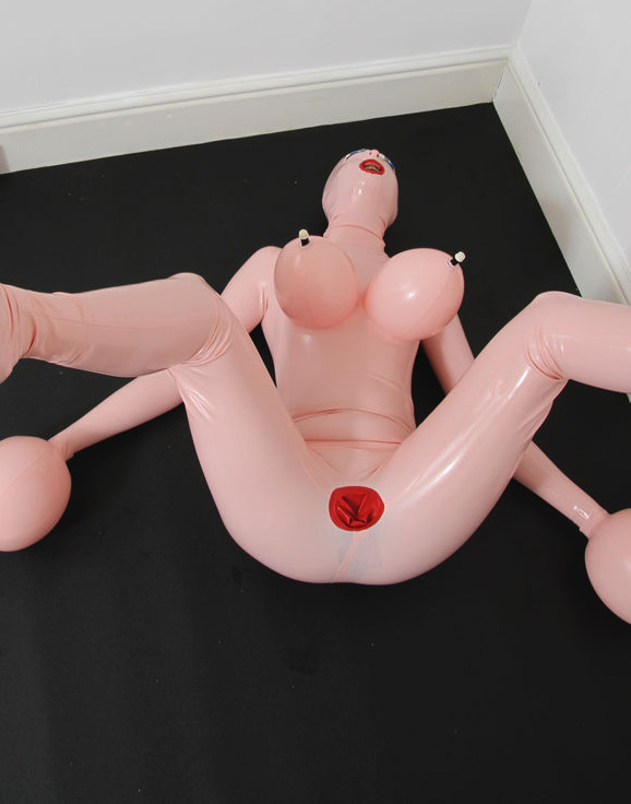 Sometimes I just have to lay back and enjoy it all #rubberdoll ultimateslut.co.uk ballhood.com slinkyskin.co.uk