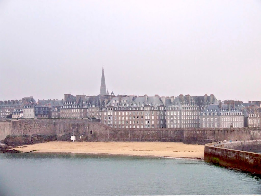 HHLifestyleTrav's tweet image. ** ATLANTIC FRANCE **

I love the Atlantic coast of France, and here's why:

hannahhendersontravel.com/atlantic-coast…

#France #AtlanticCoast #Travel