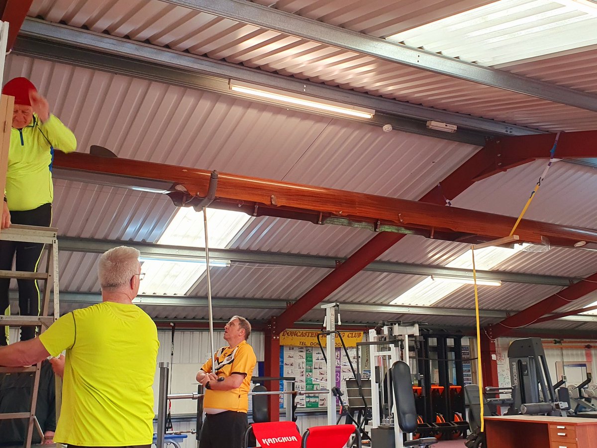 DoncasterRC's tweet photo. Teddy, a lovely old wooden 2x+/2-+, which has been gathering dust at the back of the old boathouse for years, has now gone on permanent display in our gym. #AThingOfBeauty #Doncaster #Rowing https://t.co/tlyujJKh60