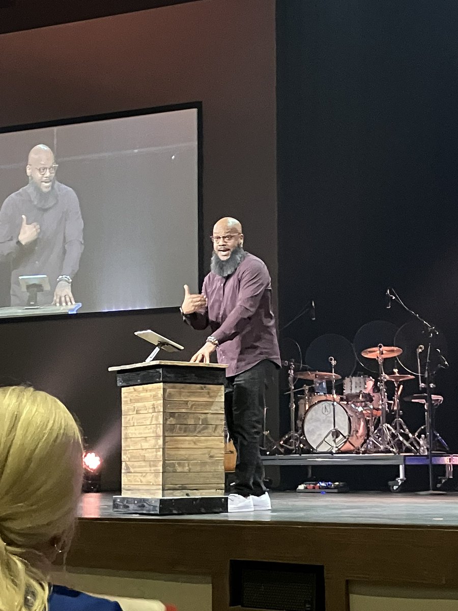 SteveStewartMe's tweet photo. It’s great to have @lennyhbarber giving our message @HarvesterCC today.
Good is working through him for sure.
#generoCITY https://t.co/SYqKRw2qhd