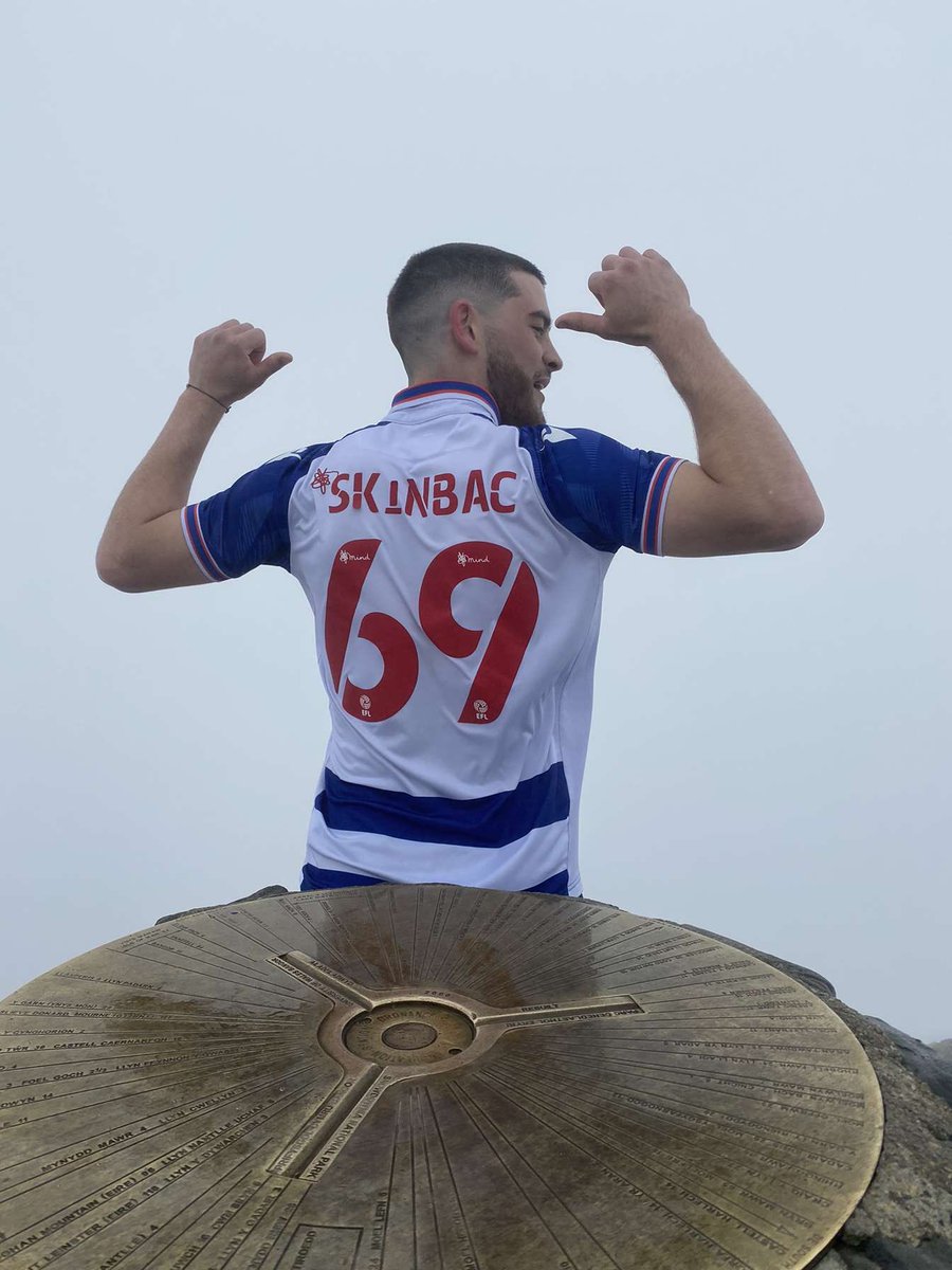 JaySkinbacLynch's tweet photo. snowdon x Reading FC 
#readingfc https://t.co/OabK64EdYX