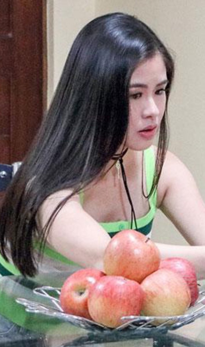 I vote Kisses Delavin for #TAG25Under25 <a href="/tagmediachicago/">TAG Media Chicago</a> 

#KissesDelavin