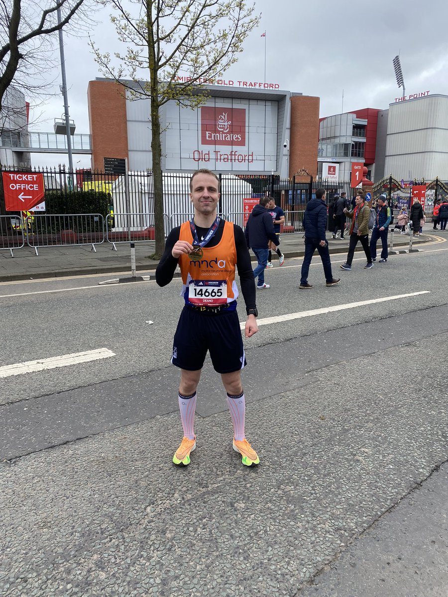 MarkJDDean's tweet photo. Wow absolutely unbelievable a new marathon p.b of 2:52:51 on day 166 of least 5km a day @mndassoc @ProstateUK . A massive congrats to @M_Cheverton on his first marathon and @jakeojkeeling on a p.b #running #sportscience #mnd #prostatecancer #strengthandconditoning https://t.co/bJVU0wbe2O
