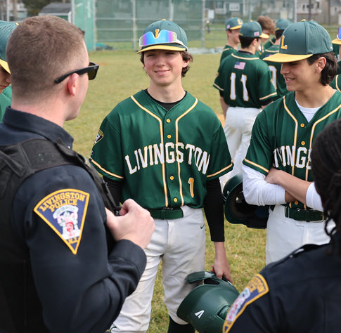 ⁦<a href="/LancerBaseball3/">Livingston Lancers Baseball</a>⁩ &amp; ⁦<a href="/livingstonalert/">livingston police</a>⁩ join forces ⁦<a href="/LivLancers07039/">Lancer Sports</a>⁩ ⁦<a href="/LivSchools/">Livingston Schools</a>⁩ ⁦<a href="/AaronHauser_/">Aaron Hauser</a>⁩ ⁦<a href="/JBernsteinHS/">Jason Bernstein</a>⁩ ⁦<a href="/NANNPHOTO51/">NANNPHOTO</a>⁩ ⁦<a href="/SoftballLivHS/">Livingston HS Varsity Softball</a>⁩ ⁦<a href="/Schroeder2Scott/">Scott Schroeder</a>⁩ ⁦<a href="/bcarrnjsports1/">Brian Carr-North Jersey HS “Football Show"</a>⁩ sidelinechatter.com/Saturday/sport…