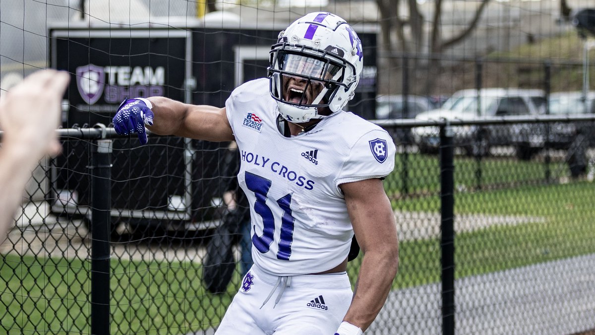Holy Cross Football tweet media
