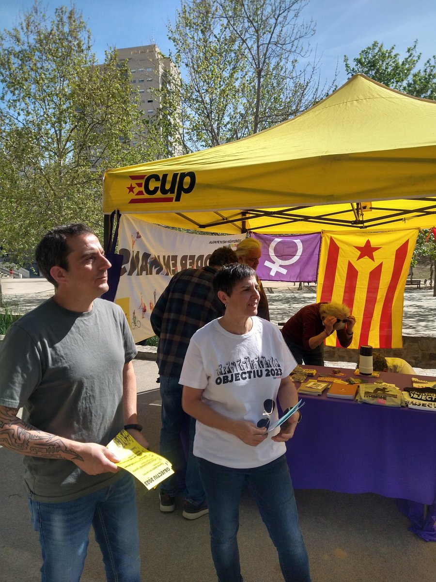 CUPTerrassa's tweet image. ⛺LA PARADETA DE LA CUP⛺

🌳Avui hem fet paradeta al Vallparadís, explicant i compartint el nostre projecte per una Terrassa socialment justa, feminista i independentista!

Tenim les idees, #FemHoPossible!
