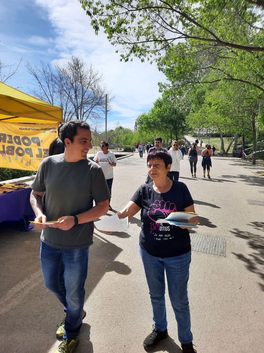 CUPTerrassa's tweet image. ⛺LA PARADETA DE LA CUP⛺

🌳Avui hem fet paradeta al Vallparadís, explicant i compartint el nostre projecte per una Terrassa socialment justa, feminista i independentista!

Tenim les idees, #FemHoPossible!
