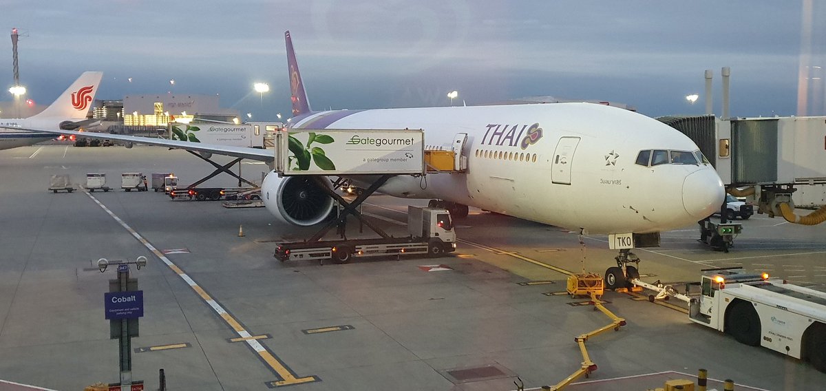 Trying Thai Airways LHR - BKK Business Class