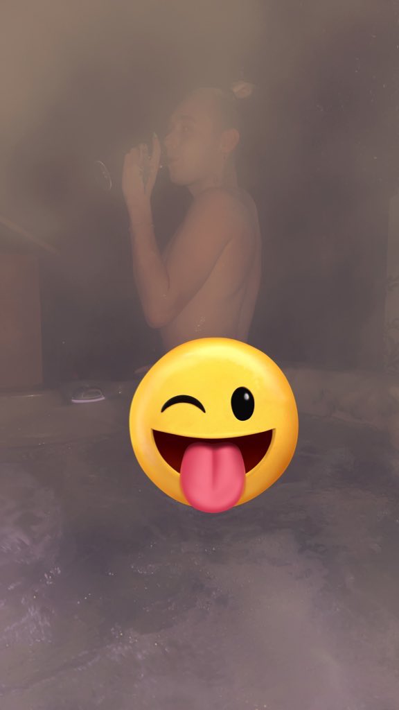 breakwell_jay's tweet photo. Love a naked hot tub #onlyfans #LinkInBio #gay #fem #boy #follow #gayuk https://t.co/xYaJ7upOv7