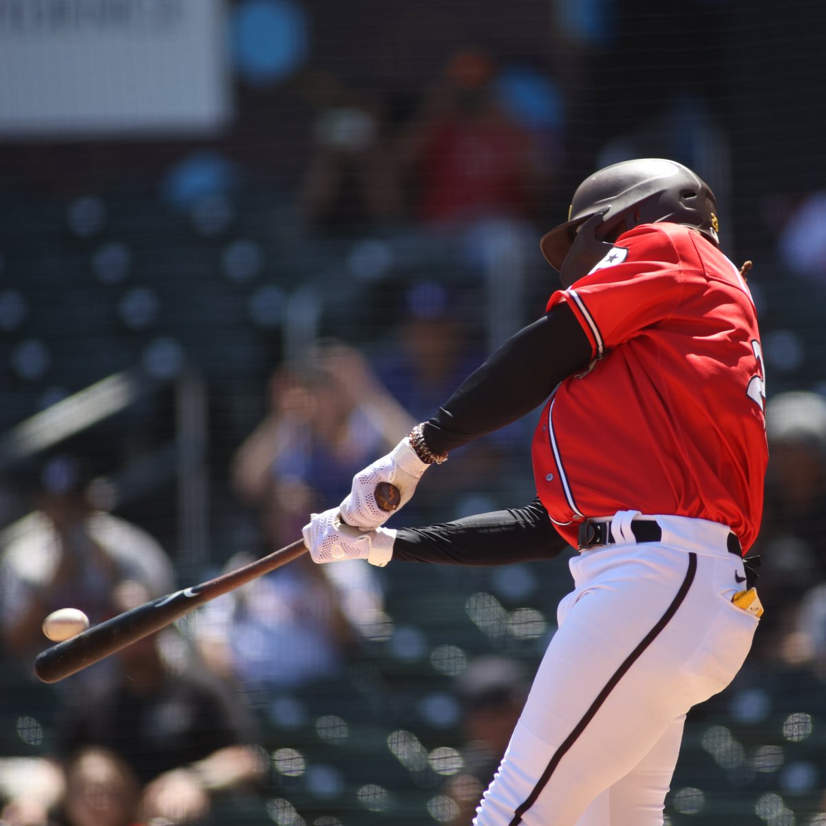 epchihuahuas's tweet photo. This is just absurb 🤯😂

El Niño’s last 3 games: 10-11, 6 HR, 2B, 12 RBI

#FearTheEars x #BringTheGold https://t.co/PVDhuiTsoo