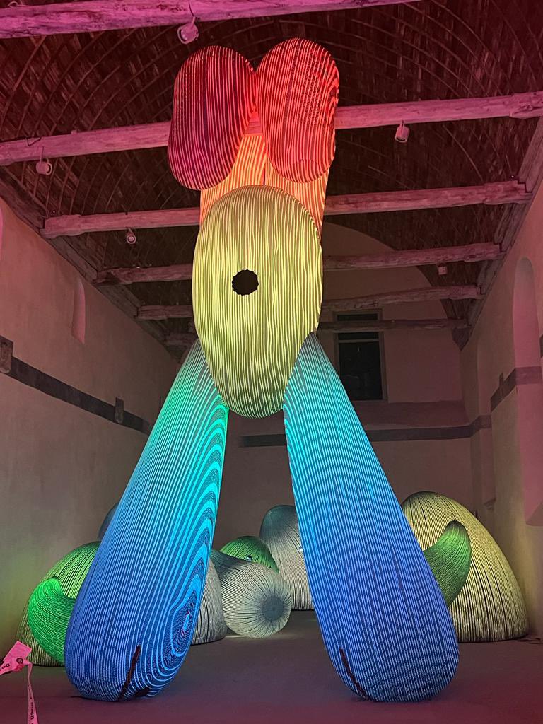 FrancoiseGatel's tweet image. 🎭🖼️ Au Centre d'art @Les3CHA, #Eness, studio australien, nous emmène dans un monde lumineux, ludique et interactif : tout simplement merveilleux, comme un chemin du bonheur @chateaugiron @FrancePcc @bernstephane