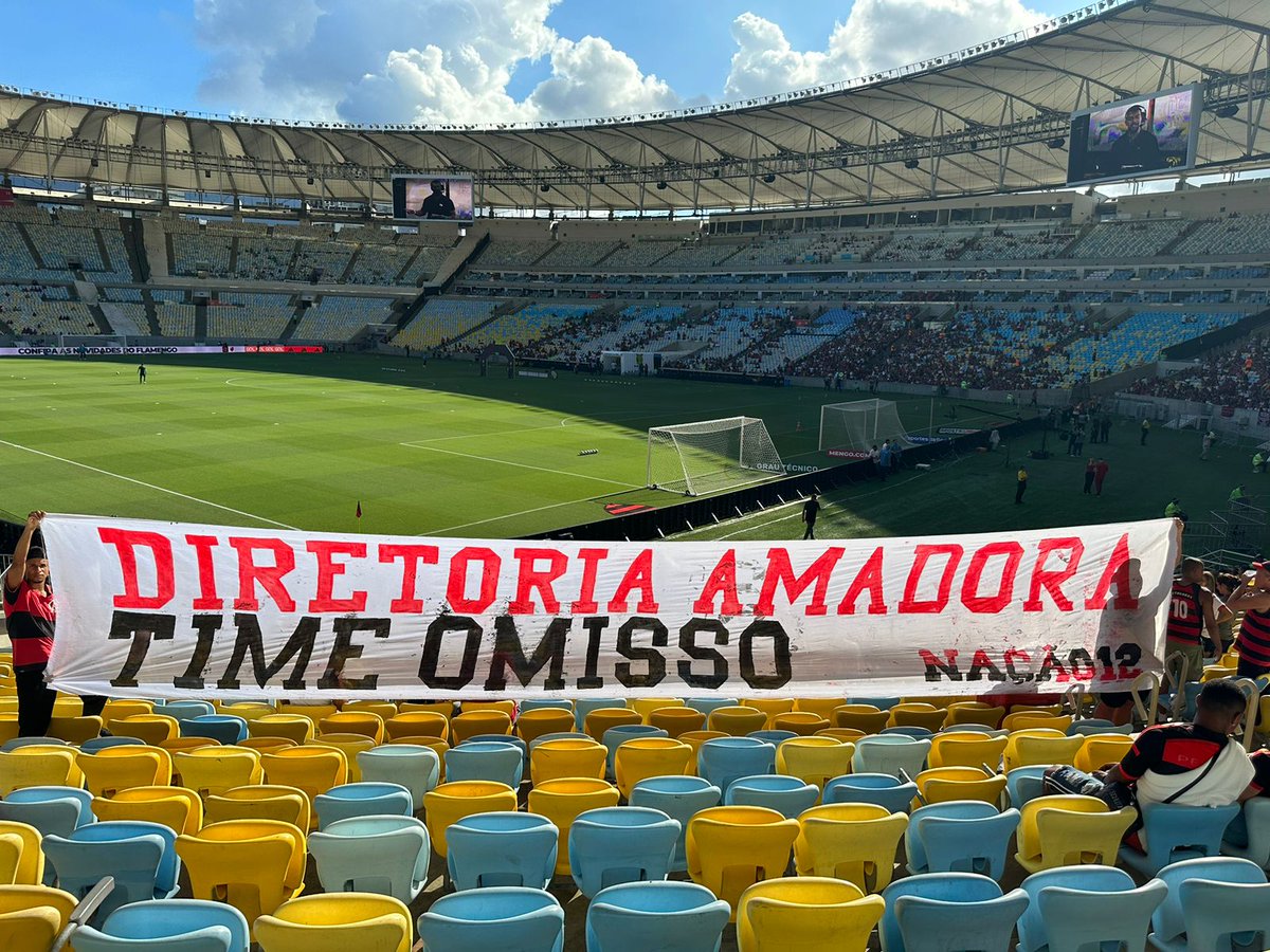 DIRETORIA AMADORA!
JAMAIS ABANDONAR E DEIXAR DE APOIAR. MAS NÃO VAMOS DEIXAR DE CRITICAR. Vivemos de Flamengo e nada nos para! (+)