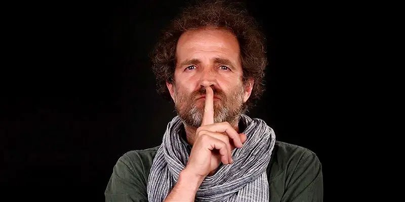 roberbodegas's tweet photo. Nos conocimos actuando juntos en A Coruña en 2004. Mucho carisma, mucha verdad y mucha energía. Gran cómico y gran sobremesista. 

D.E.P. https://t.co/d34qVH6Y8b