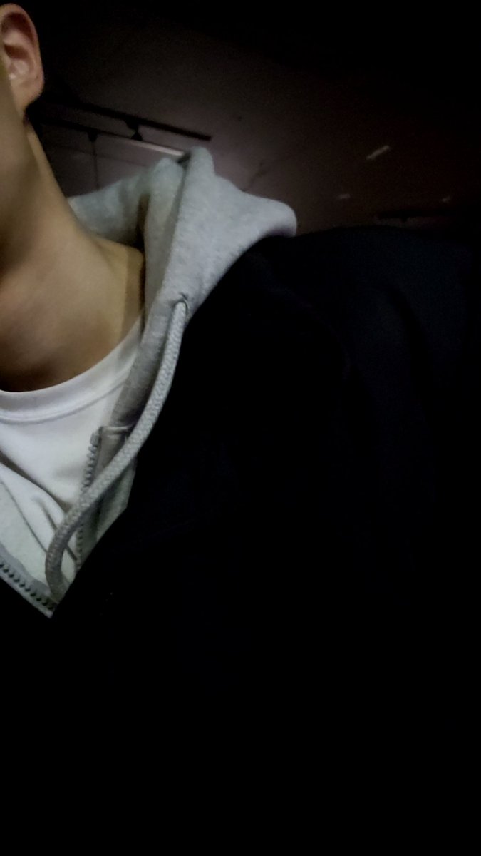cjdma_'s tweet photo. 일하기 싫다.. https://t.co/HtWOkOlyXa