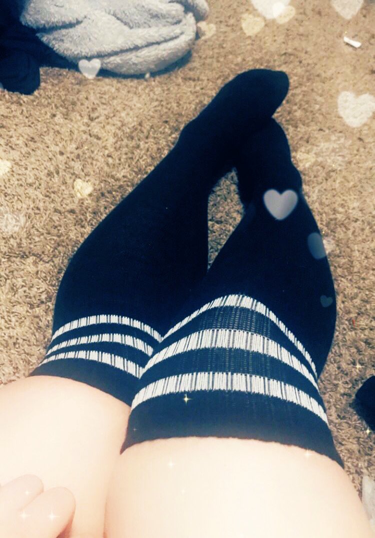 || #SeductiveSunday from my legs.