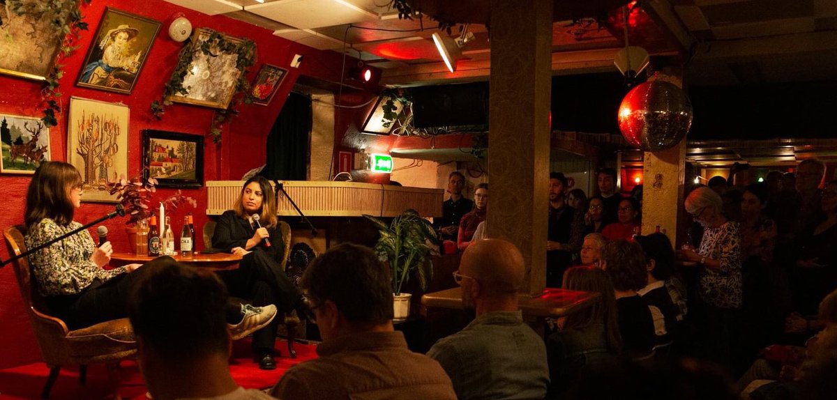 VVaxjo's tweet photo. I veckan hade vi ett fantastiskt trevligt besök av @dadgostarnooshi med bl.a. dörrknackning på Araby, träff med småföretagare och talkshow tillsammans med @GarmerMaria - varmt välkommen tillbaka! 🚩✌🏼 https://t.co/IoFZwman6V