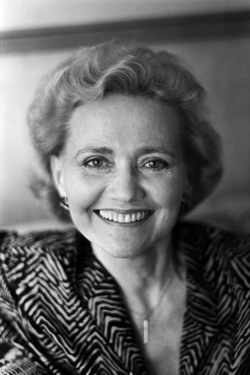 Agnes Nixon, the creator and original head writer of Search for Tomorrow, which premiered on September 3, 1951. #agnesnixon #cbs #searchfortomorrow #procterandgamble