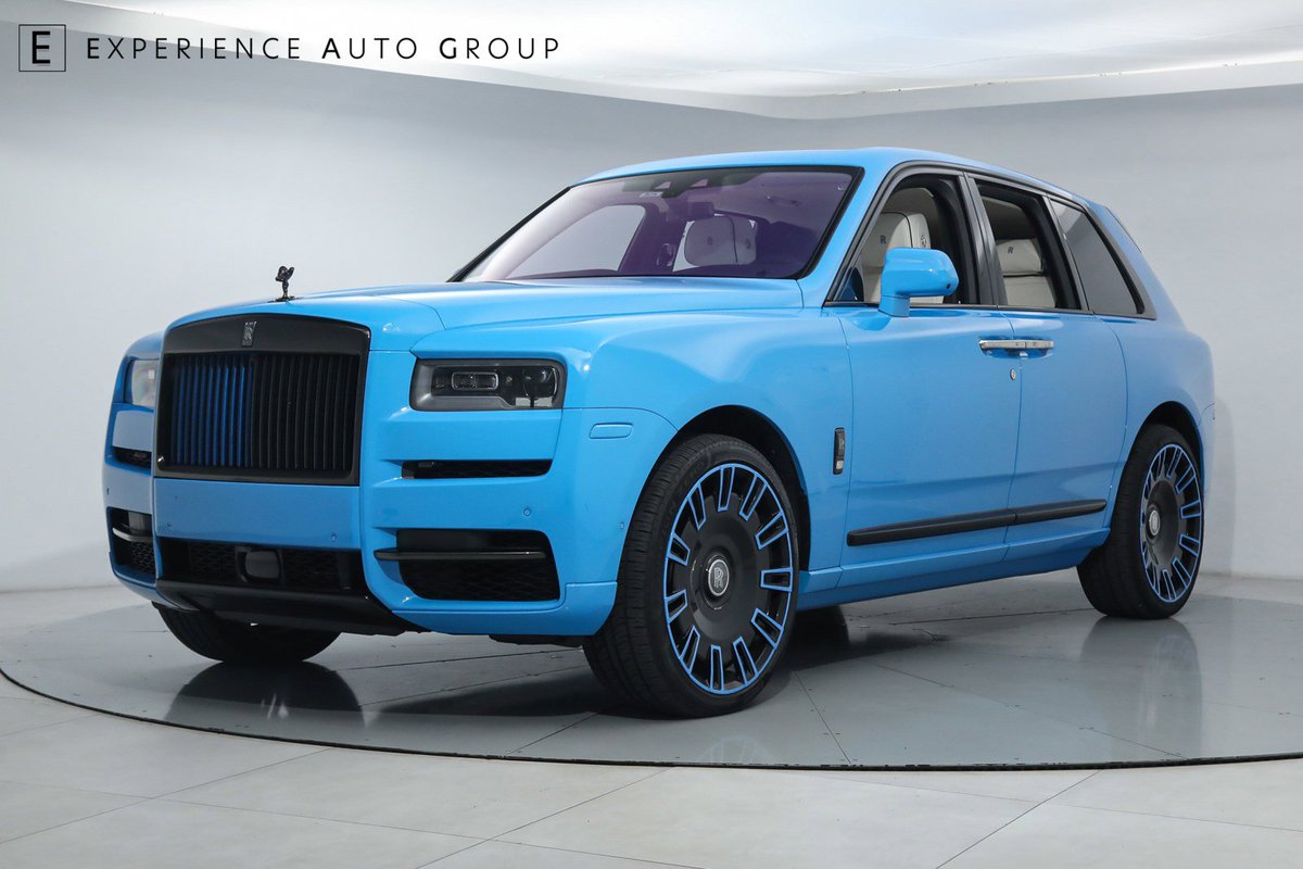 SupercarReport's tweet photo. "The Rolls-Royce Cullinan Black Badge is a stunning luxury SUV that boasts exceptional design and advanced features. This rare Galileo Blue model is in like-new condition with the Rolls-Royce Factory Warranty in effect." #RollsRoyce 

Full Report: https://t.co/vjPBdKE7jK https://t.co/z2DLzCKzIC