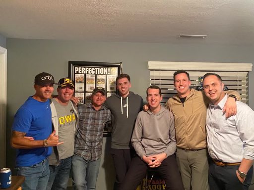 JordanBo_3's tweet photo. What a weekend hanging out with so many American heroes. We celebrated fighter pilot, a fellow Hawkeye Alum, Lieutenant Colonel Edwards legendary career. Special s/o to Wing Commander Andrle for making this an unforgettable time! Hawkeye connections are the best!🇺🇸🇺🇸 https://t.co/tiBd4OEtUJ