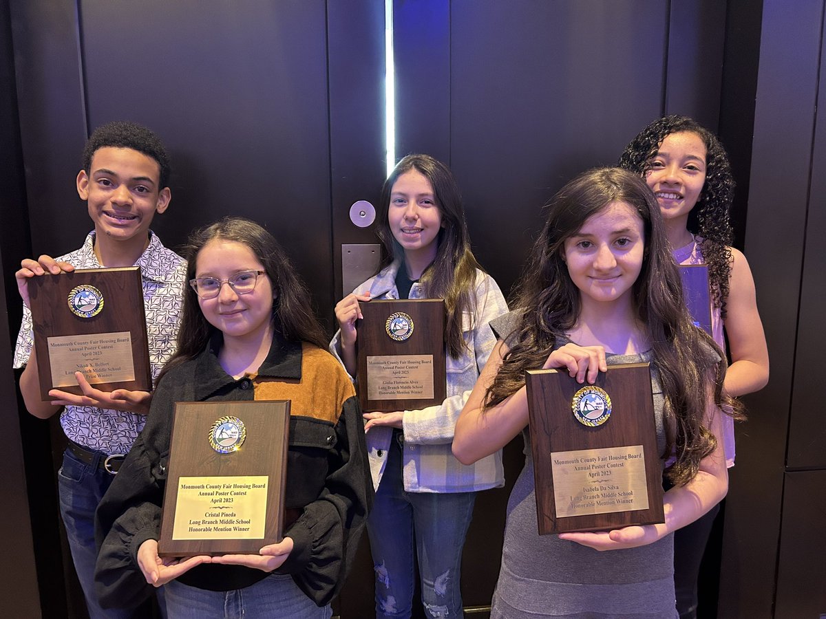 dr_avaria's tweet photo. Introducing our @LBpublicschools Fair Housing Poster Contest Winners 🎨 Thank you for the beautiful awards luncheon @MonmouthGovNJ  #fairhousing #proudteacher #artist @LbmsVpa @LBMSthree @LBMSHyde @KFerrara426 https://t.co/iwrh29TJhl