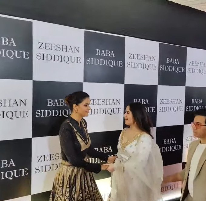jannatxparadis1's tweet photo. Some better quality pics🙂
waiting  for  HD  picss 
#JannatZubair   finally  met  #PriyAnkitᅠ 
#PriyankaChaharChoudharyᅠ   #AnkitGupta https://t.co/xXrpdfVzYc