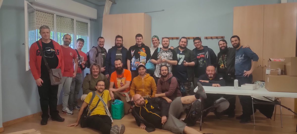 Habemus_Ludum's tweet photo. 1/2
Muchos premios y muy chulos para acabar un torneo muy especial.
Gracias @Punkapocalyptic
@OFMALCALA @alcaladehenares #alcaladehenares #CasaDeLaJuventud
#punkhabemus
#punka #punkapocalyptic #ElParamo #wasteLAND #torneo #tournament #wargame #wargaming #Warmongers #badrollgames https://t.co/N9sPRbxg4D
