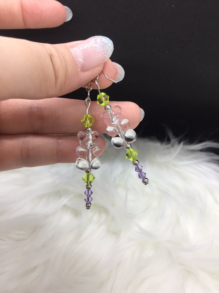 mtmtmtmt3929's tweet photo. bear swaro pierce💗
heart stone pearl💗
bees mask chain💗
#ハンドメイド作品
#ハンドメイドアクセサリー
#bearaccessory
BASE、minneにて販売中🧸💕
minne♡https://t.co/NtQdeyeLEp
BASE♡https://t.co/dRMaHcff5g
Instagram♡@miimii_miimii1988 https://t.co/R3sVzdgfxc