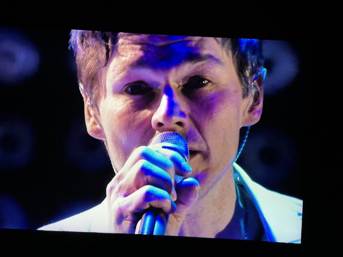Simone0171's tweet image. A night to remember…
4th of December 2010 in Oslo. 
#endingonahighnote
#aha
#Iwasthere🤩

Pics taken from a TV show on arte a couple of days ago.