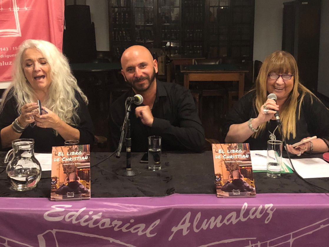 Feliz por presentar "El libro de Christian"!!
Gracias a la Lic. Adriana Rodríguez de <a href="/EDITALMALUZ/">EDITORIAL ALMALUZ</a>  por la guía y el acompañamiento en el recorrido de escribir mi libro.
Ahora, la siguiente parada es @ferialibro  en unas pocas semanas.