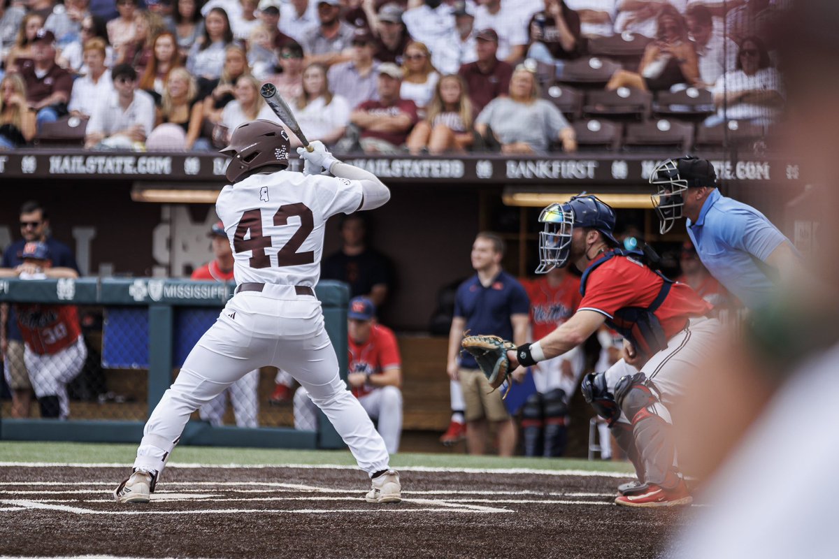 SECbaseball's tweet photo. Yesterday was #JackieRobinsonDay

Alabama left-handed pitcher Alton Davis II, who wears #42, got the save for the Tide in their win.

Mississippi State outfielder Dakota Jordan, who wears #42, delivered a walk-off single for the Bulldog win.

📸: @AlabamaBSB, @HailStateBB https://t.co/ShzIfCv95m