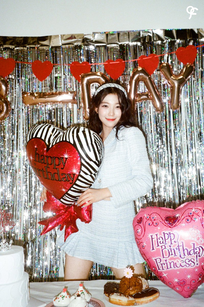 fromis_9bot's tweet photo. 230417 fromis_9 Weverse Media

2023 HAPPY BIRTHDAY JI HEON

🔗https://t.co/iY5vt8CfjM

#fromis_9 #프로미스나인 https://t.co/5ctX0IVcdx