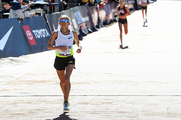 RunBlogRun's tweet photo. The Most Excellent Adventures of Des Linden https://t.co/7eqNDtaFrQ
@des_linden, @brooksrunning, @bostonmarathon, #runhappy, #choosingtorun, https://t.co/pFSyjPmhnn